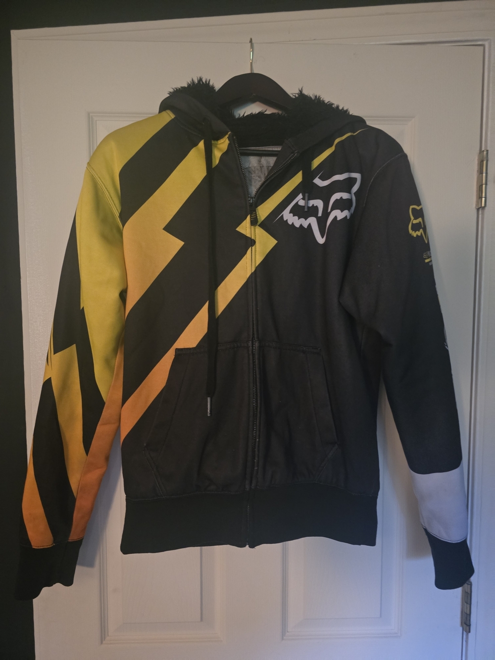 Fox Sasquatch vintage Y2k Black & Yellow Zip-Up Hoodie